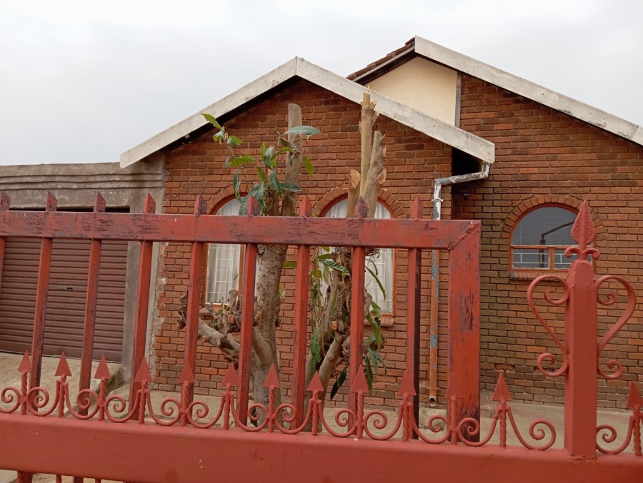 3 Bedroom Property for Sale in Blomanda Free State